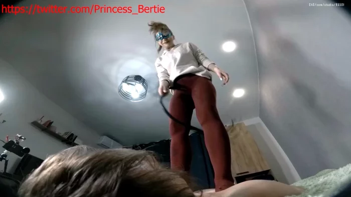 Princess Spitting Trampling Spanking Humiliate A Slave - CRUEL DOMINATION / BEAUTIFUL GIRLS - MP4