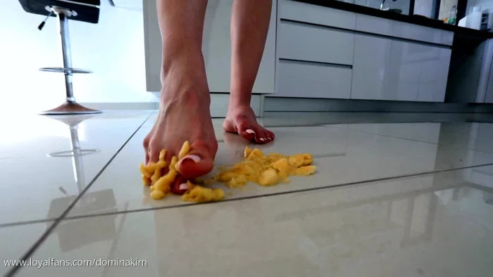 POV - Feeding You Pig - DOMINA KIM - MP4