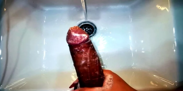 Dick Bath - Cleaning, Polishing And Washing Big Fat Cock - EDGEQUEEN69 - MP4