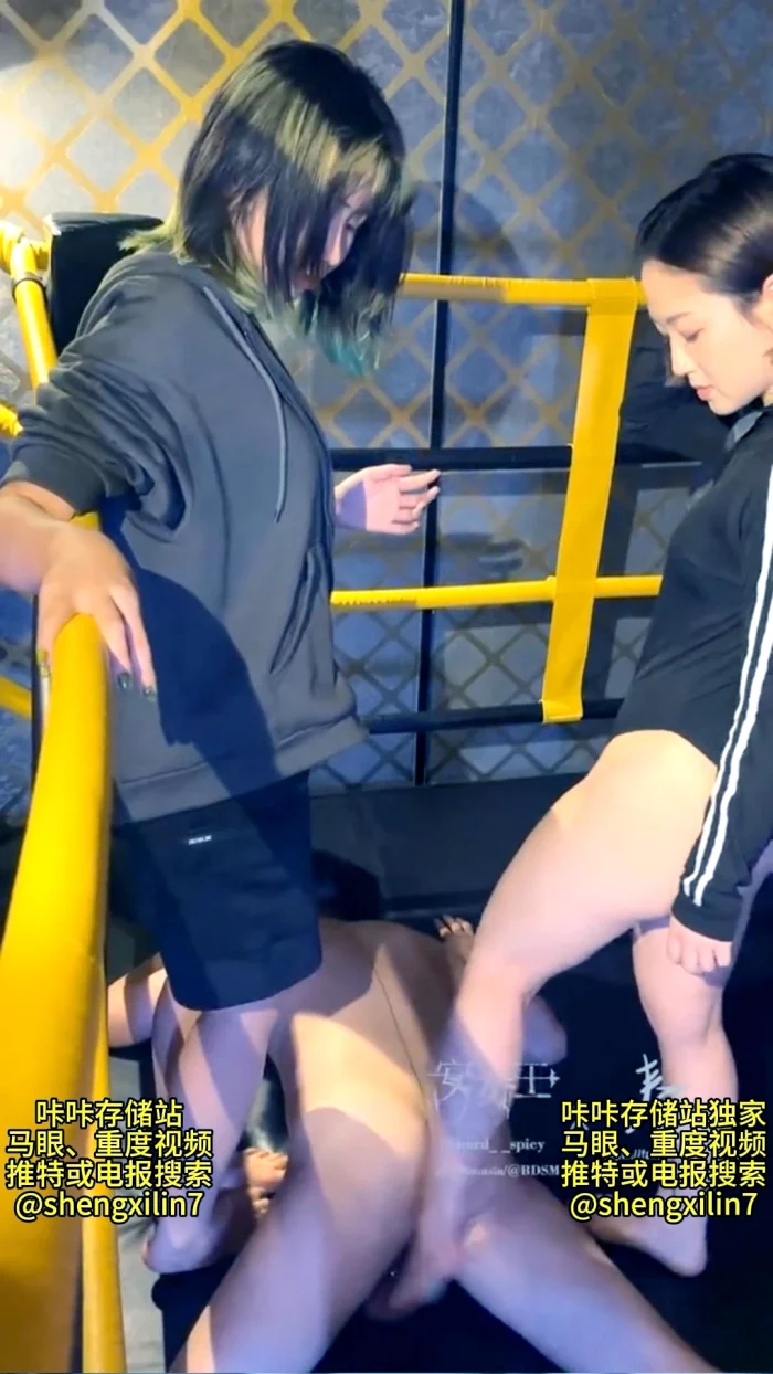 Queen Ann And Spring Roll's Balls-Stomping - EROSMAYAN7 - MP4