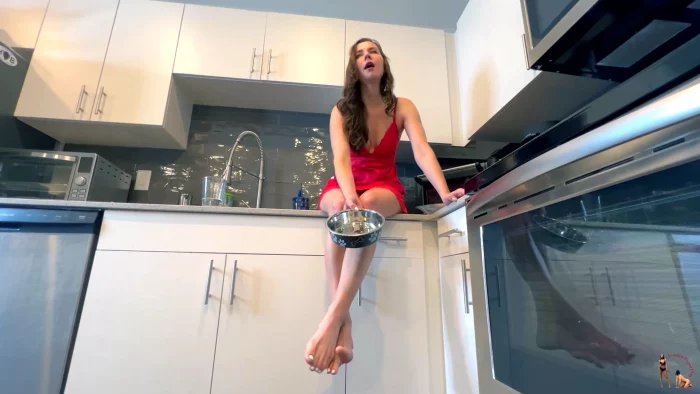 Lana Blade Feeds Her Slave Her Spit - FEMDOM PUPPY PLAY - MP4
