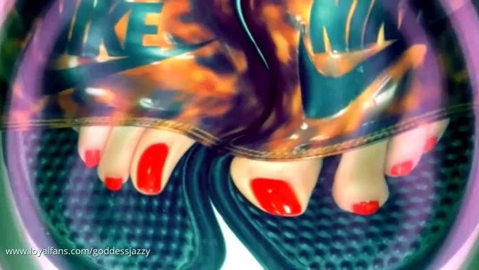 Piggy Poetry - GODDESS JAZZY / EMPRESS JAZZY - MP4