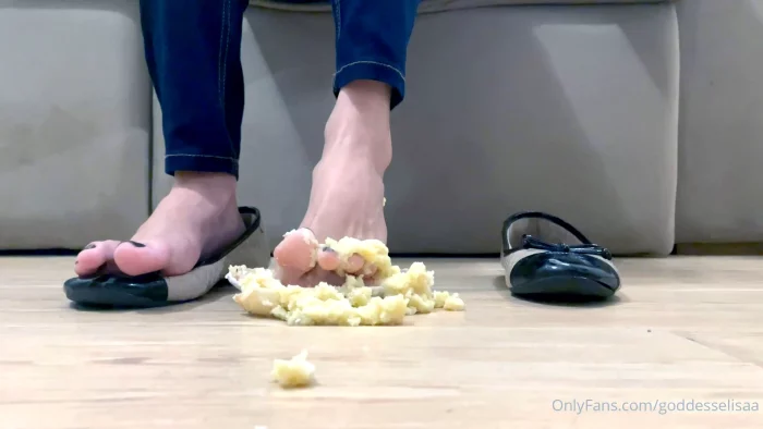 Time To Eat, Vassal - GODDESS ELISA - MP4