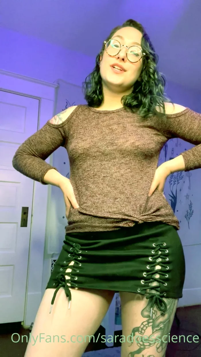 Your Boss Found Your Work Computer Search History And Knows All Your Dirty Secrets - GODDESS SARA / SARADOESSCIENCE - MP4