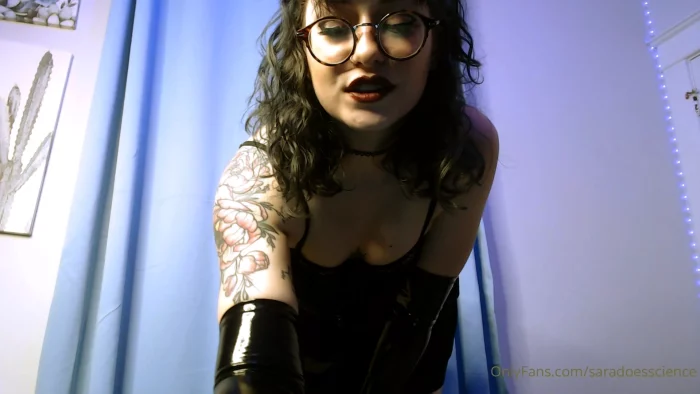 Your New Neighbor Surprises You By Asking You To Stop By Her House With Your Wife - GODDESS SARA / SARADOESSCIENCE - MP4