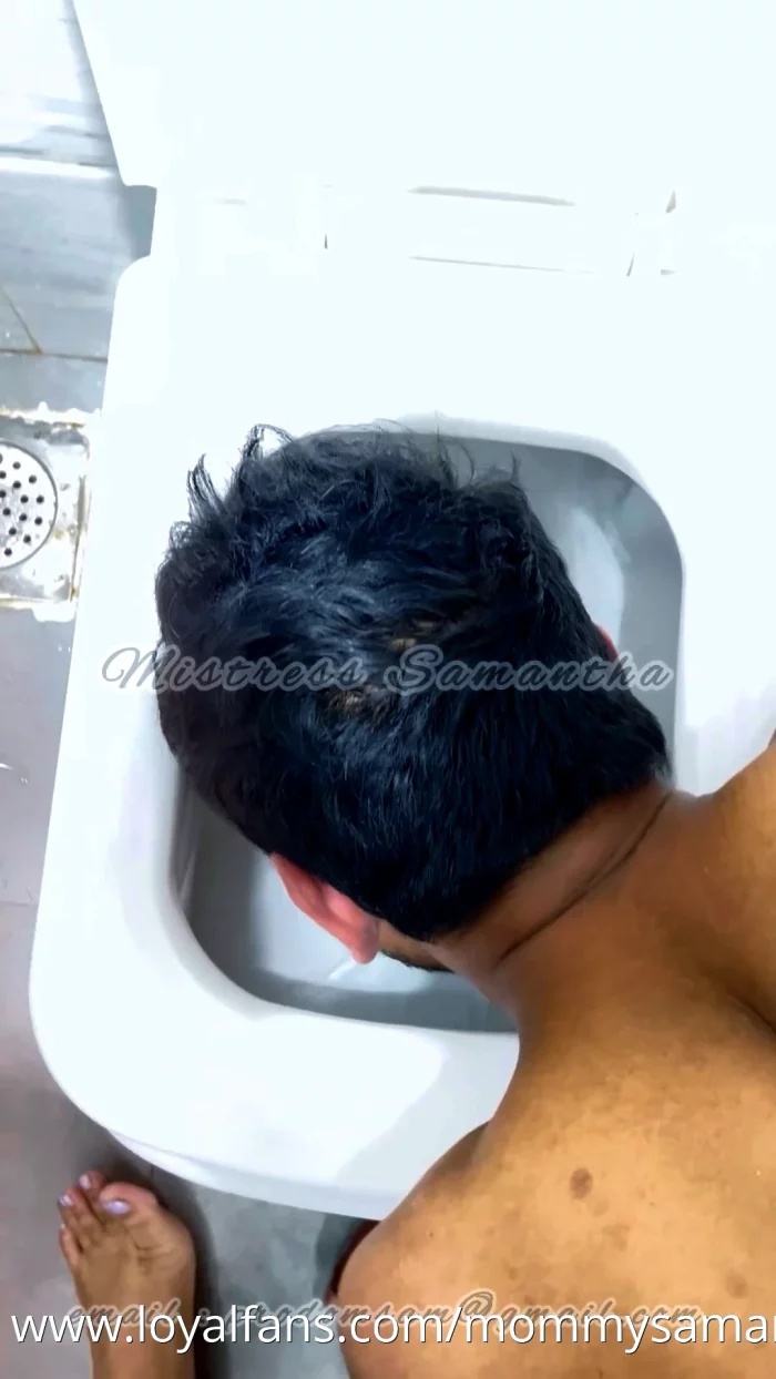 Lick My Toilet Clean - LADY SAM / MOMMY SAM - MP4