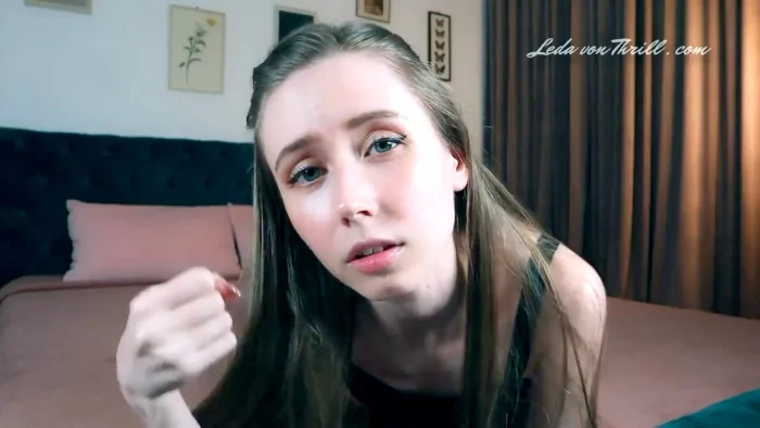 Hold It In Your Mouth - LEDA VON THRILL - MP4