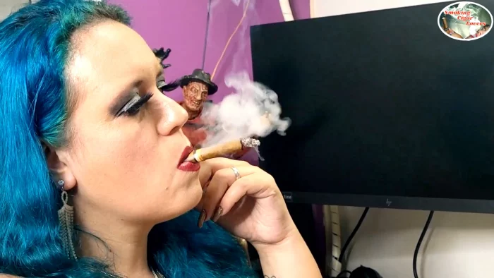Smoking A Habano Cigarillo While Checking Our Store - LILLI CUKIEREK COX / SMOKING GODDESS LILLI - MP4