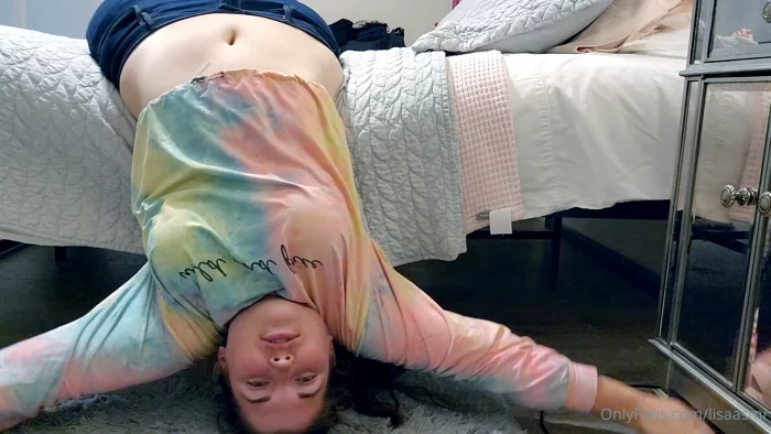 Bellybutton Feet Rubbing ASMR - LISA ASMR - MP4
