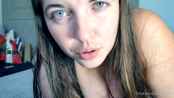 Clean My Shoes And Get Trampled - LISA ASMR - MP4