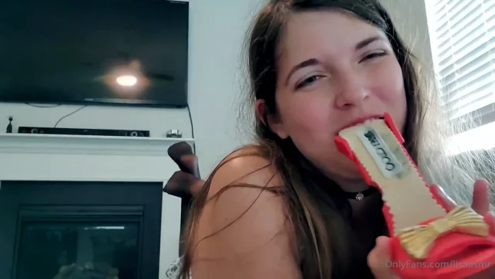 Eating My Stiletto ASMR - LISA ASMR - MP4