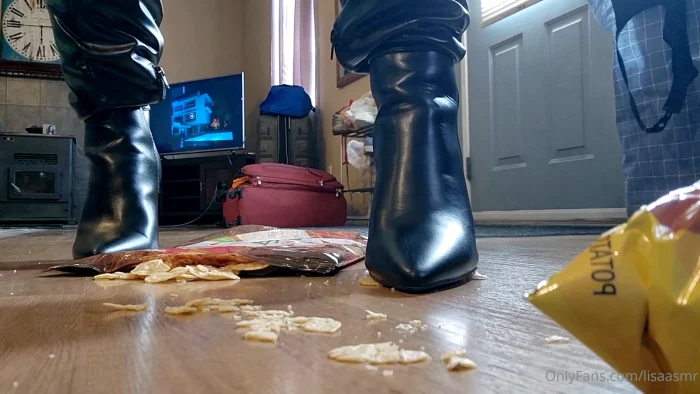 Giantess Crushes Tiny's Food ASMR - LISA ASMR - MP4