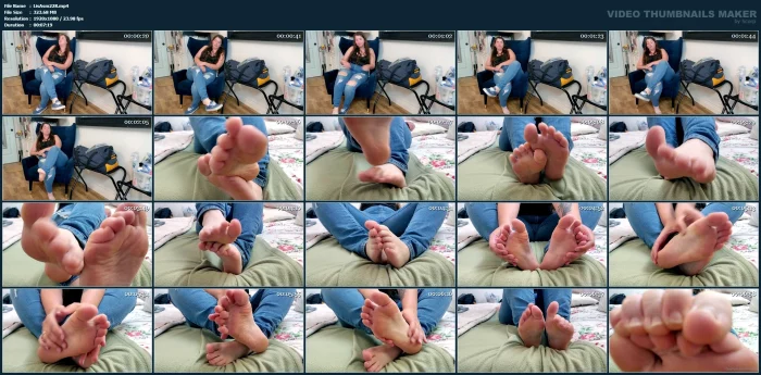 Shoe Dangle - Barefoot Tease - LISA ASMR - MP4