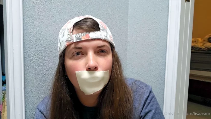 Unintelligible Sounds ASMR - LISA ASMR - MP4