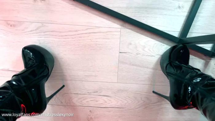 Worship My Boots And Beg Me - MISTRESS LEXY NOIR / OBEY LEXY NOIR - MP4
