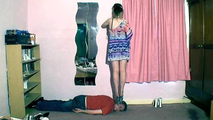Sophie's Lots Of Heels Trampling Movie - MEAN GIRL SOPHIE - MP4