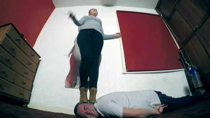 Trample Dancing Smoking 2 Different Angles - MEAN GIRL SOPHIE - MP4