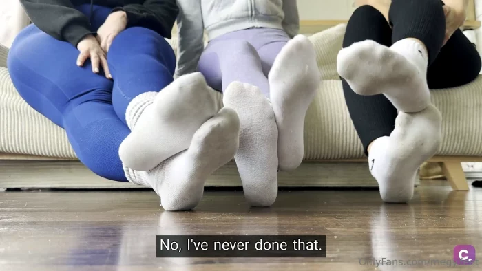 Eat The Stinky Socks Of You Goddess After Gym - MEGY FEET - MP4