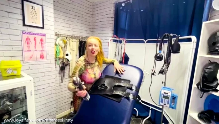 Take A Seat - MISTRESS KIRSTY - MP4