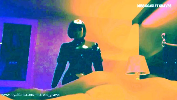 A Fly On The Wall - Playtime With Mutt - MISS SCARLET GRAVES - MP4