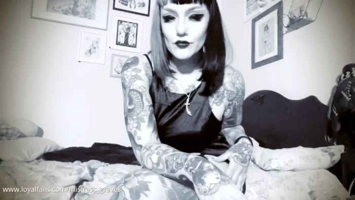 Little Black Dress - MISS SCARLET GRAVES - MP4