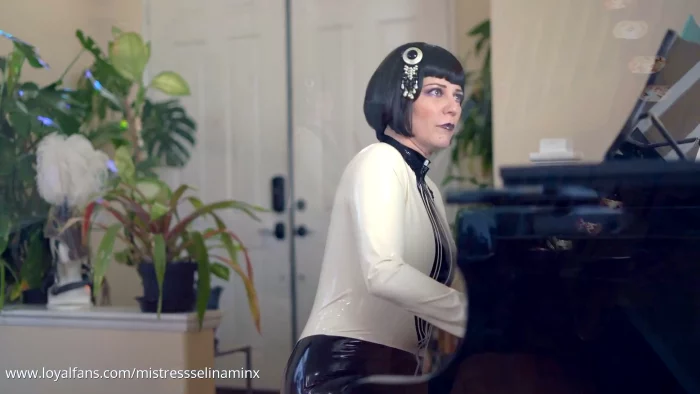 Raindrop Prelude In A Catsuit - MISTRESS SELINA MINX - MP4