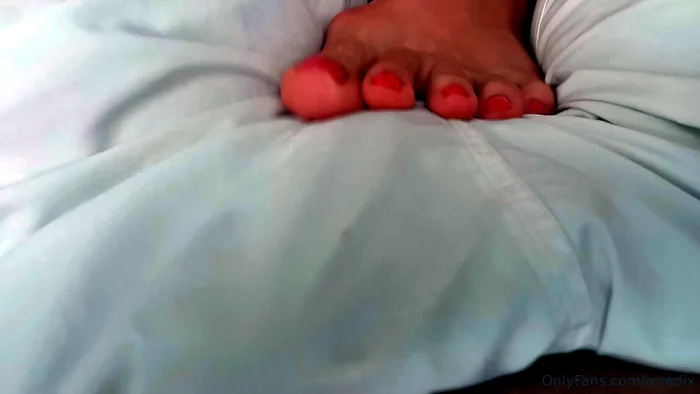 I Decided To Kick His Balls, But This Time I Didn't Undress My Slave - MISTRESS REDIX - MP4