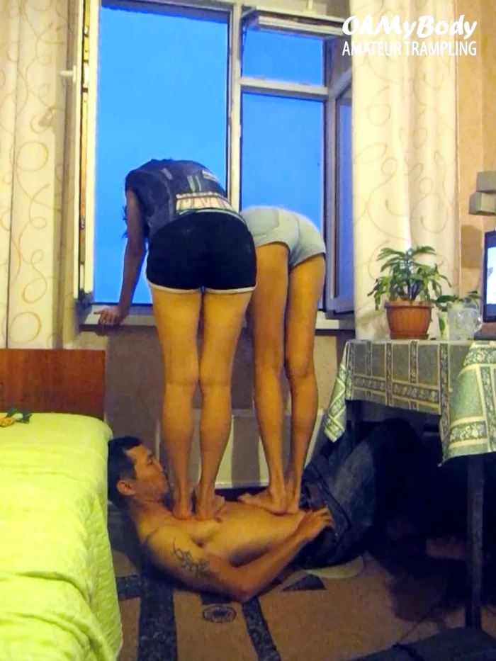 Under Sweet Feet - OHMYBODY - MP4