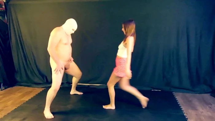 Ballbusting Accuracy Training - PAULINA'S PALACE / PRINCESS PAULINA - MP4