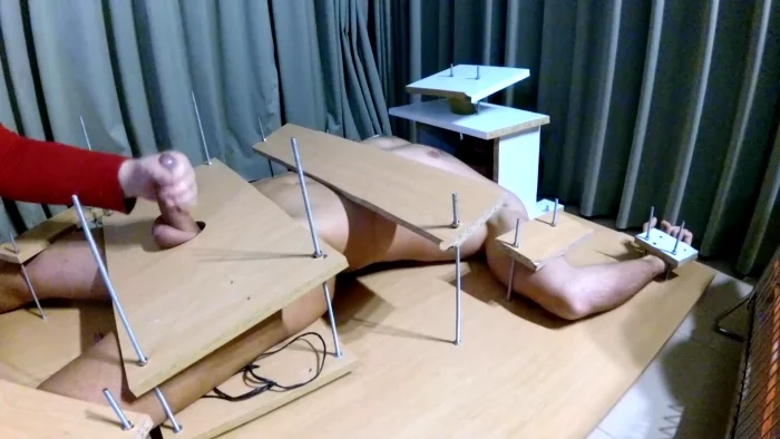Amateur Femdom Handjob Ruined Orgasm With Feet Torture - PAZUZU_ZU - MP4