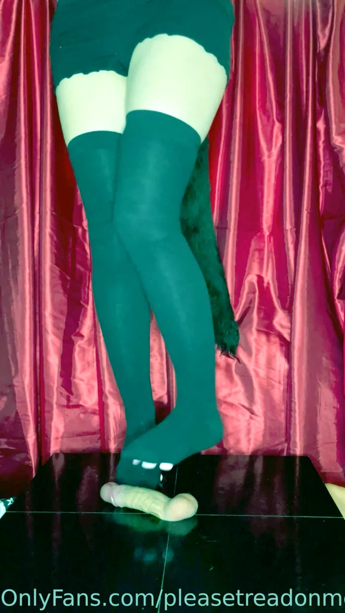 I Am A Kitten And I Will Trample Your Cock With My Toe Beans Until You Explode - PLEASE TREAD ON ME - MP4