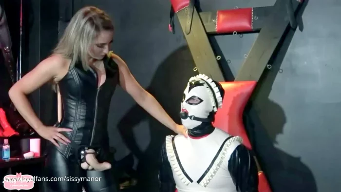 Latex Maid Blowjob Training - Mistress Courtney - SISSY MANOR - MP4