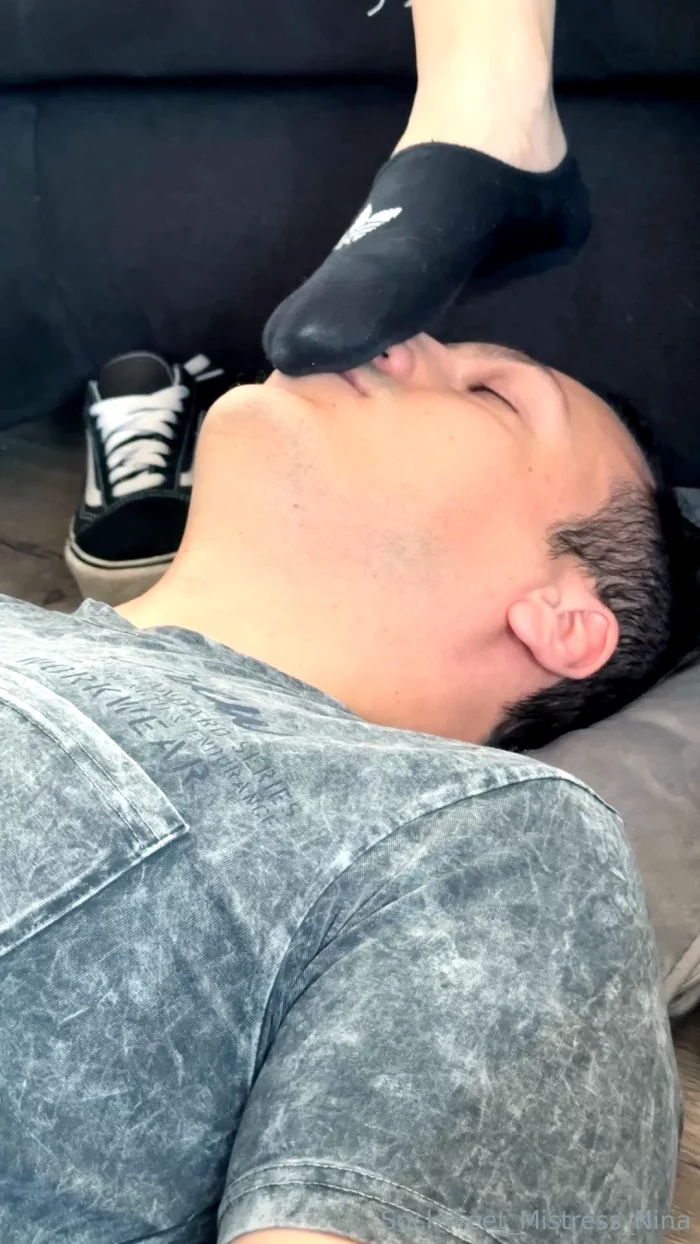 Smelly Ped Socks Make My Slave Weak - SOCKSFEET MISTRESS NINA - MP4