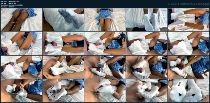 Giving A Casual Sockjob While Reading My Book - STILLSINNING ISABELA - MP4