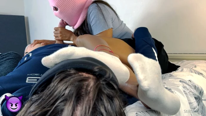 Sucking You Off While My Sweaty Socks Are On Your Nose - STILLSINNING ISABELA - MP4