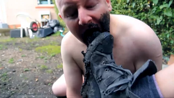12 Days Number 3 - YOUNG DOMMES - MP4