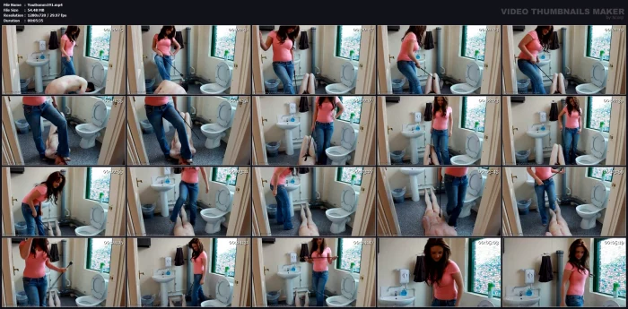 Sarahs Toilet 2 - YOUNG DOMMES - MP4