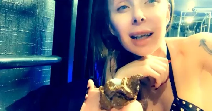 A Mouth Full Of Shit 2 - MISTRESS JULIA TAYLOR - MP4