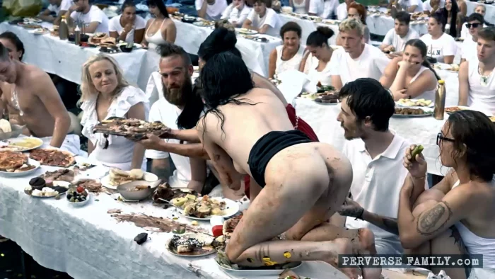 Dirty Birthday Fuck - PERVERSE FAMILY - MP4