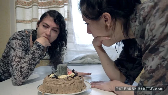 Filthy Bday Cake - PERVERSE FAMILY - MP4