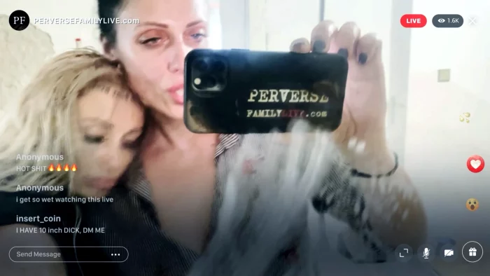 Pissing Girlfriend - PERVERSE FAMILY - MP4