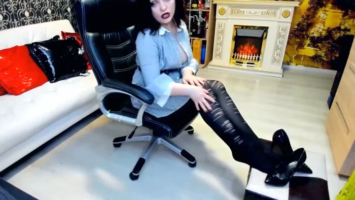 Mistress Mesmerize His Student With Her Sexy Pantyhose, Human Furniture, FaceSitting Fetish - ANABELLAXXX / ANABELLA GODDESS - MP4