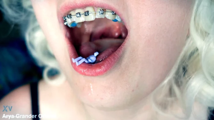 Giantess Vore Fetish Video - ARYA GRANDER - MP4