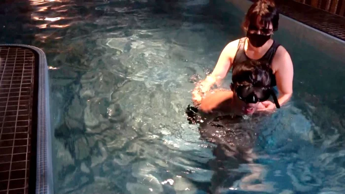 Cruel Discipline Pool - CRUEL JP WOMAN - MP4