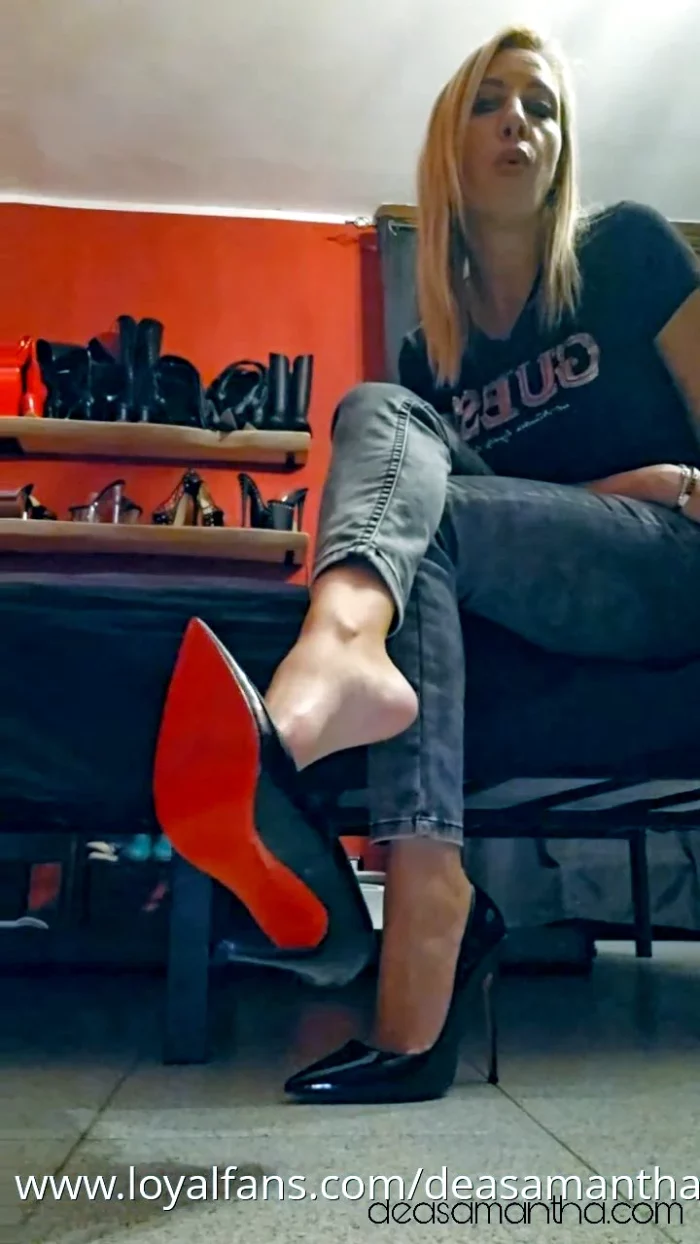 Today I'm Giving You This Treat - DEA SAMANTHA - MP4