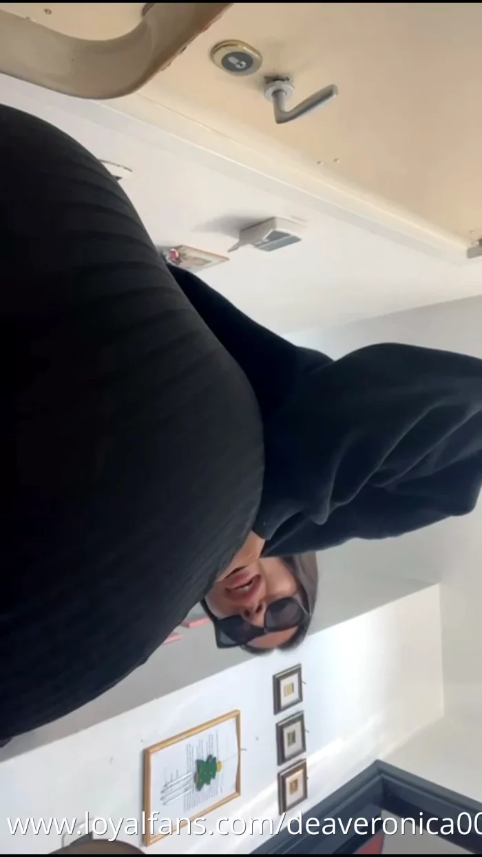 Don't You Feel Pathetic By Paying To Have Your Face Sat On - DEA VERONICA / MISS GC - MP4