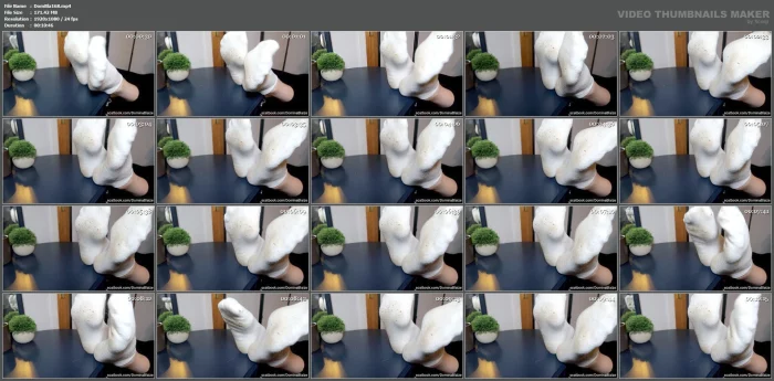 Goon To Sweaty Trainer Socks - DOMINA BLAIZE - MP4