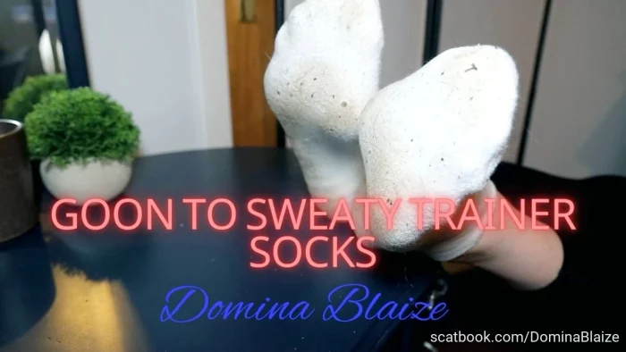Goon To Sweaty Trainer Socks - DOMINA BLAIZE - MP4