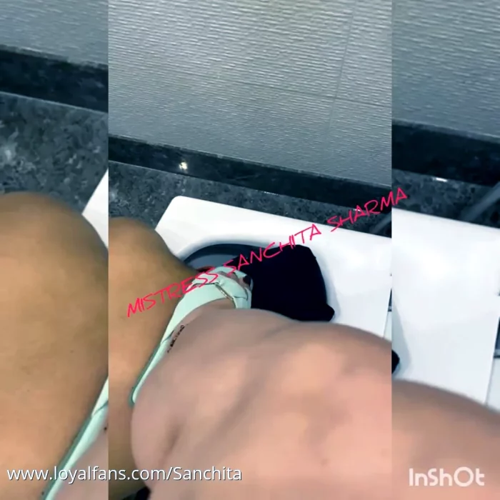 Why Does The Mistress Need A Wash - DOM SANCHITA SHARMA / MISTRESS SANCHITA - MP4