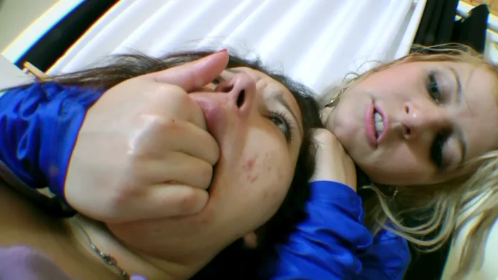 Hands Machiavellian By Top Babe Caroline Zimmerman - FETISHKING / MFVIDEOBRAZIL - MP4